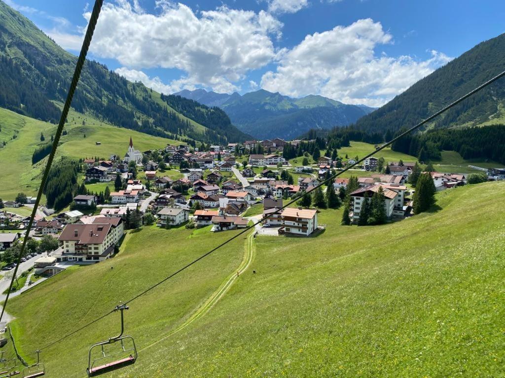 شقة بيروانغ  في Chalet Zur Rose المظهر الخارجي الصورة