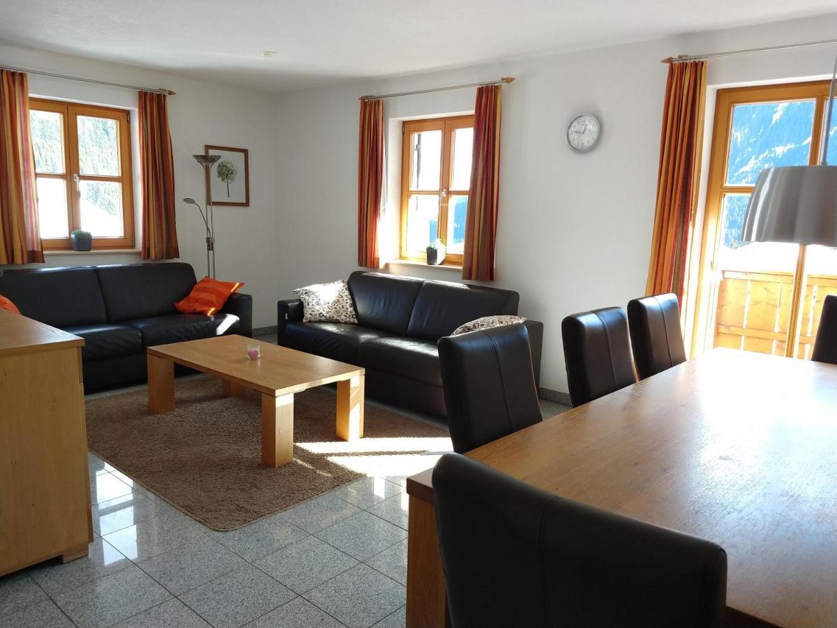 شقة بيروانغ  في Chalet Zur Rose المظهر الخارجي الصورة