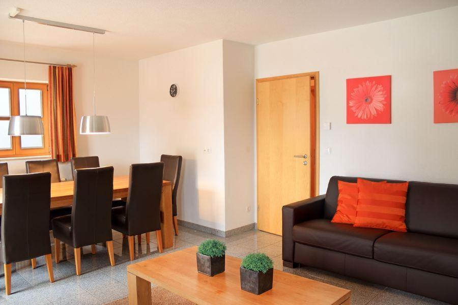شقة بيروانغ  في Chalet Zur Rose المظهر الخارجي الصورة